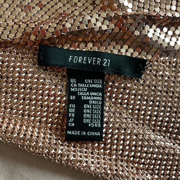 Backless Halter Top - Picture 2 of 3